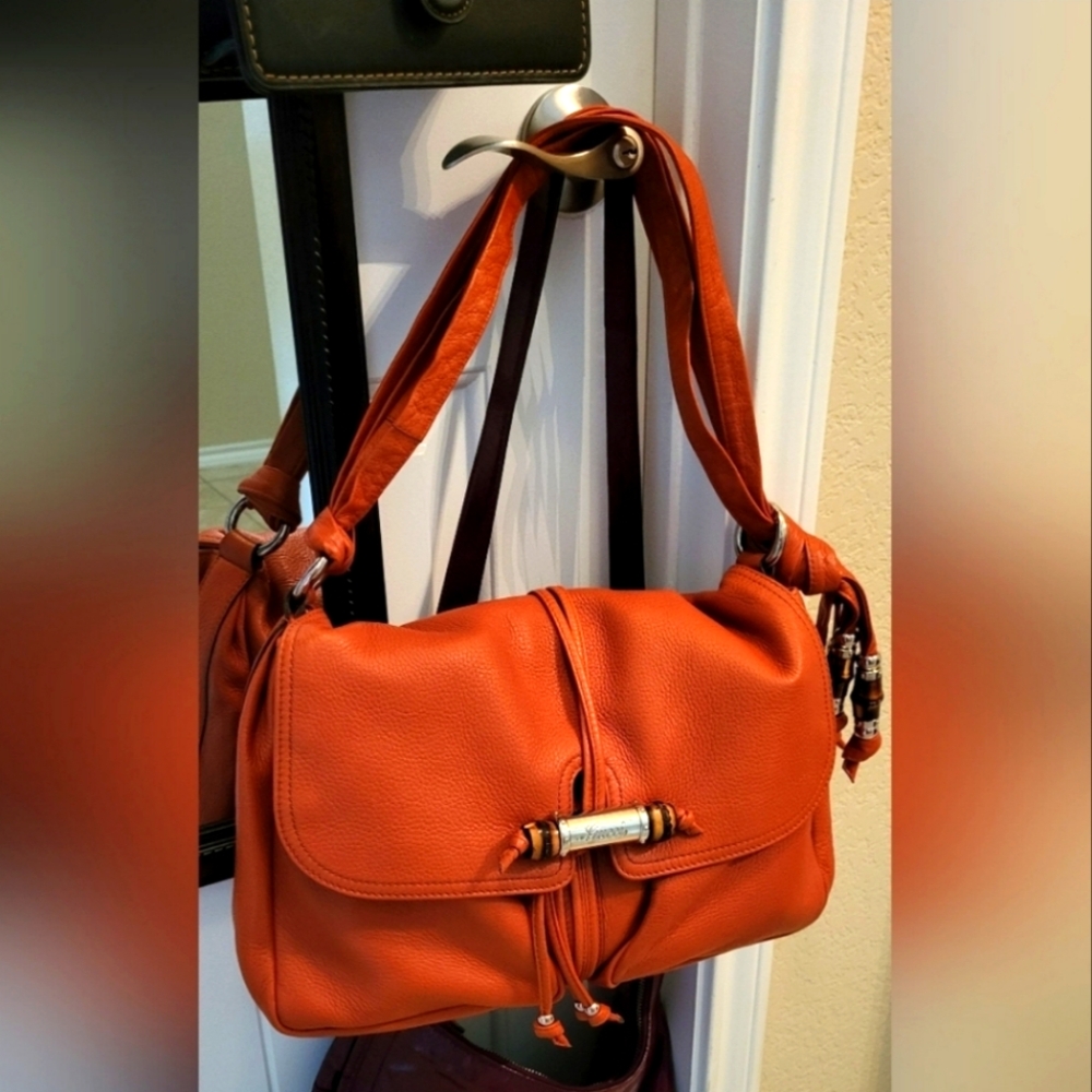Rare Gucci Leather Shoulder Bag with Bambo accents. Jungle Tangerine 🍊 ♥